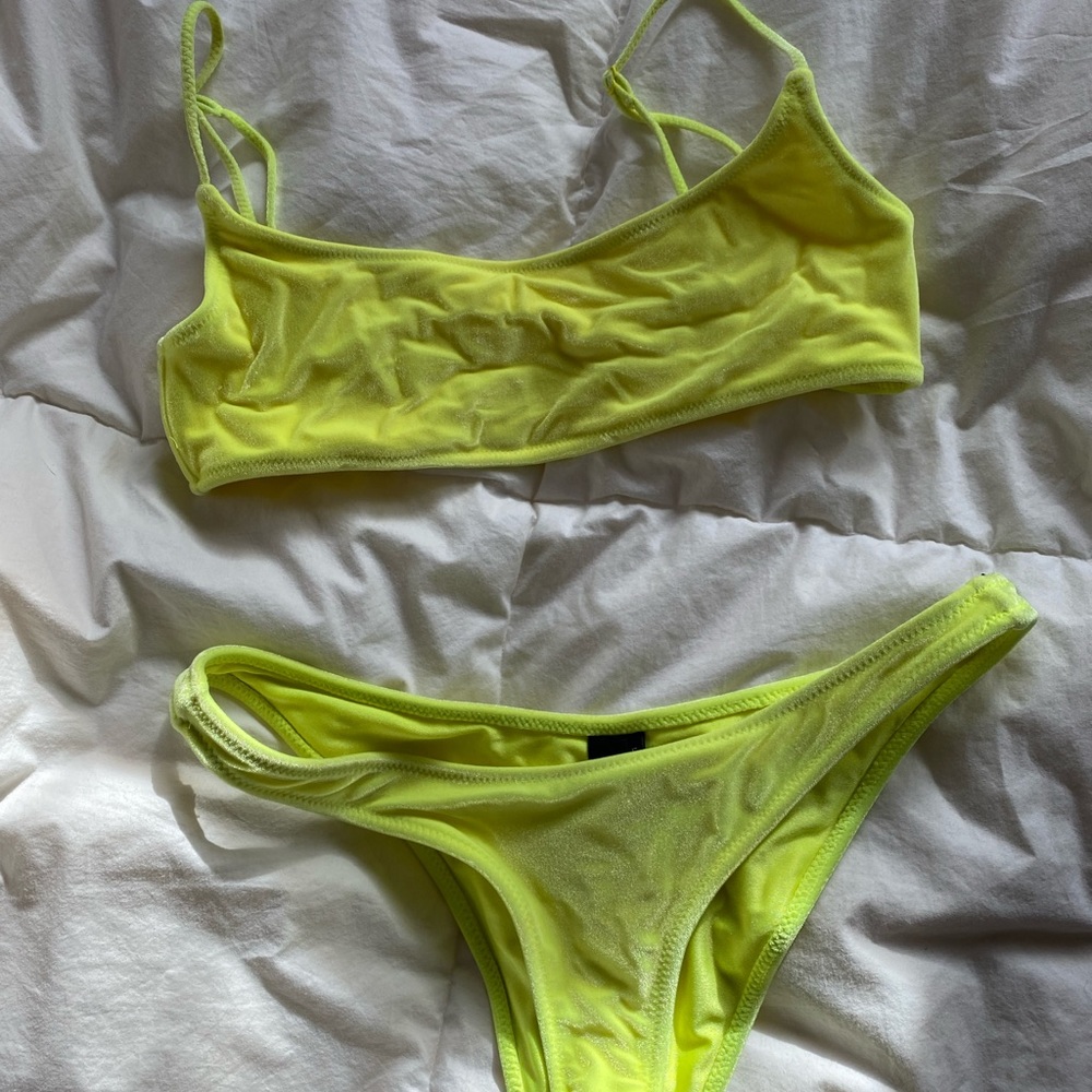 Triangl Bikini